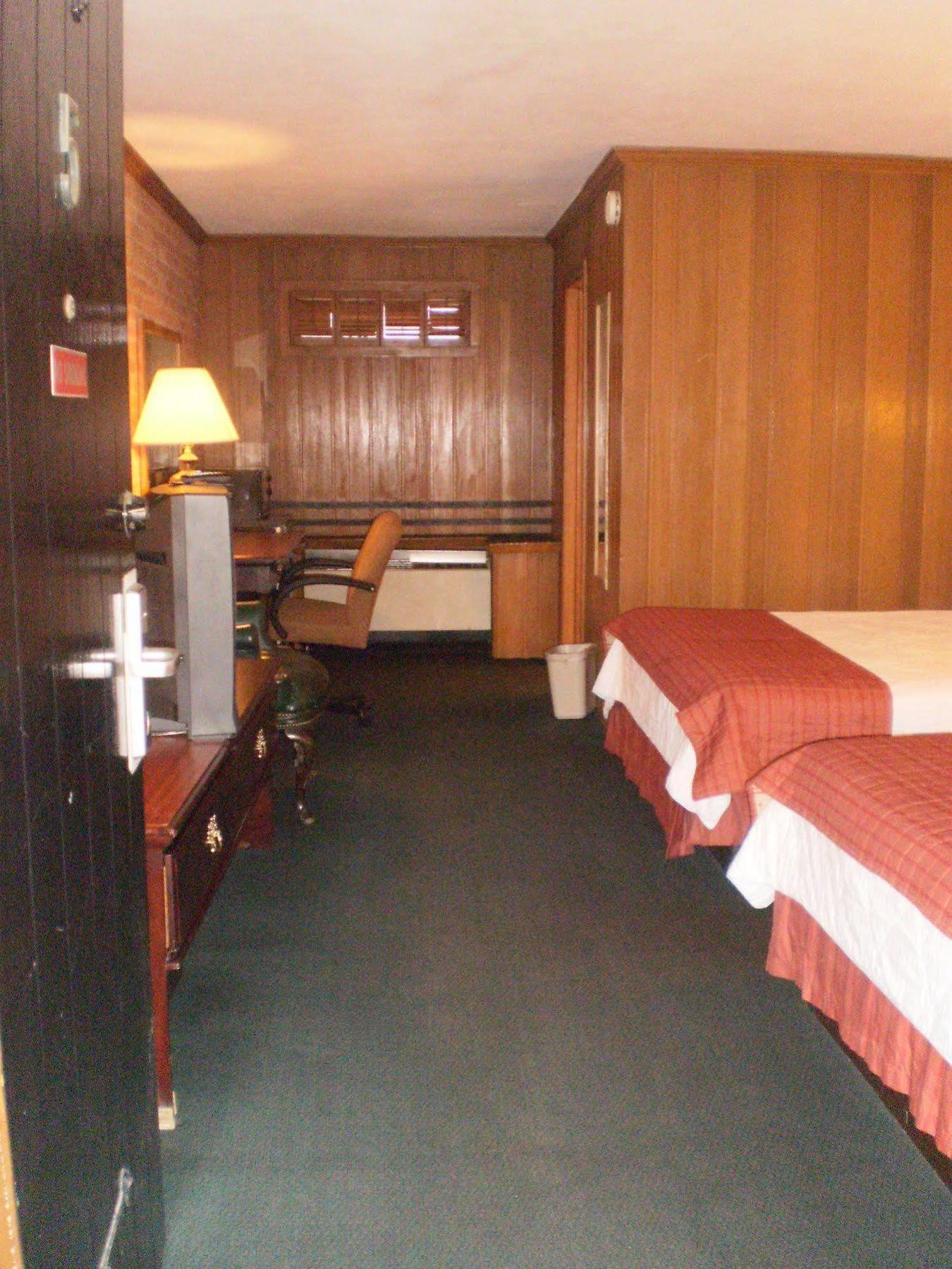 The Lincoln Lodge Urbana Champaign Exteriör bild
