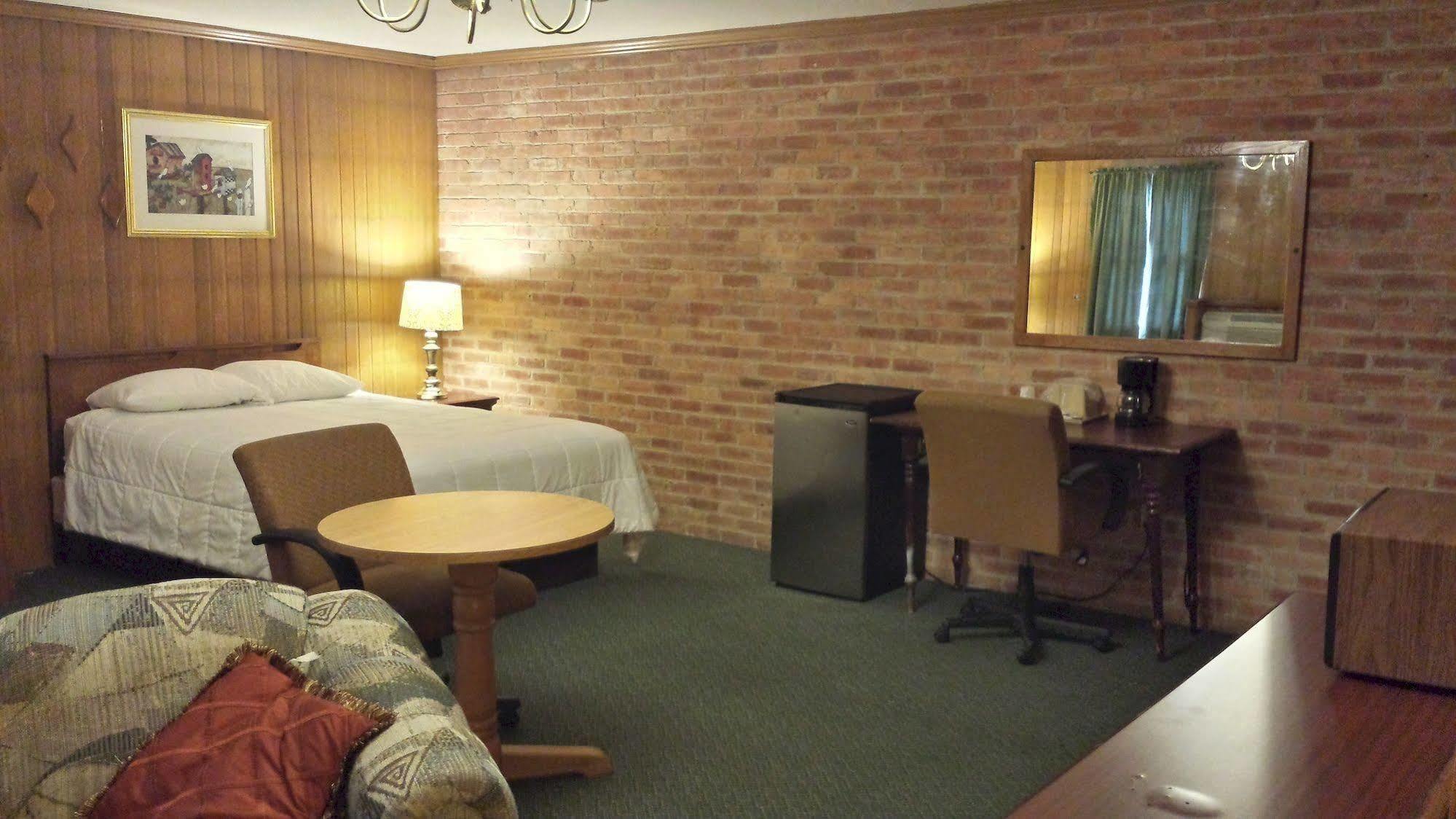 The Lincoln Lodge Urbana Champaign Exteriör bild