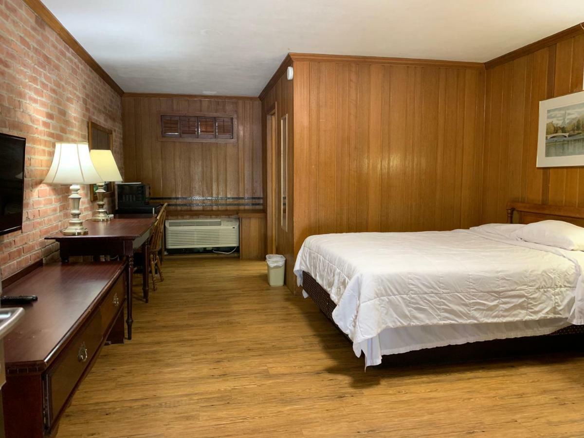 The Lincoln Lodge Urbana Champaign Exteriör bild